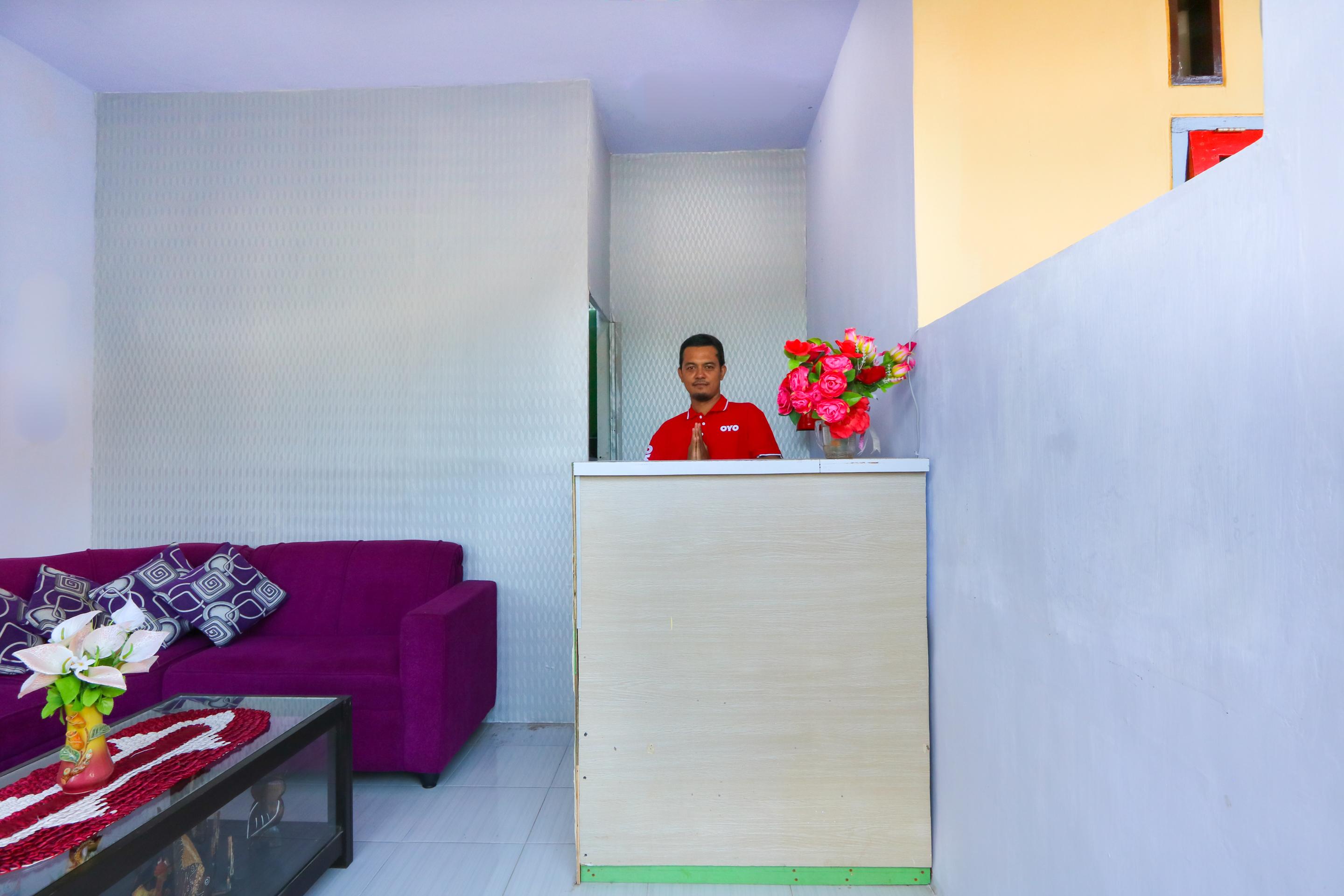 Reddoorz At El Shaday Homestay Banyuwangi Banyuwangi  Esterno foto