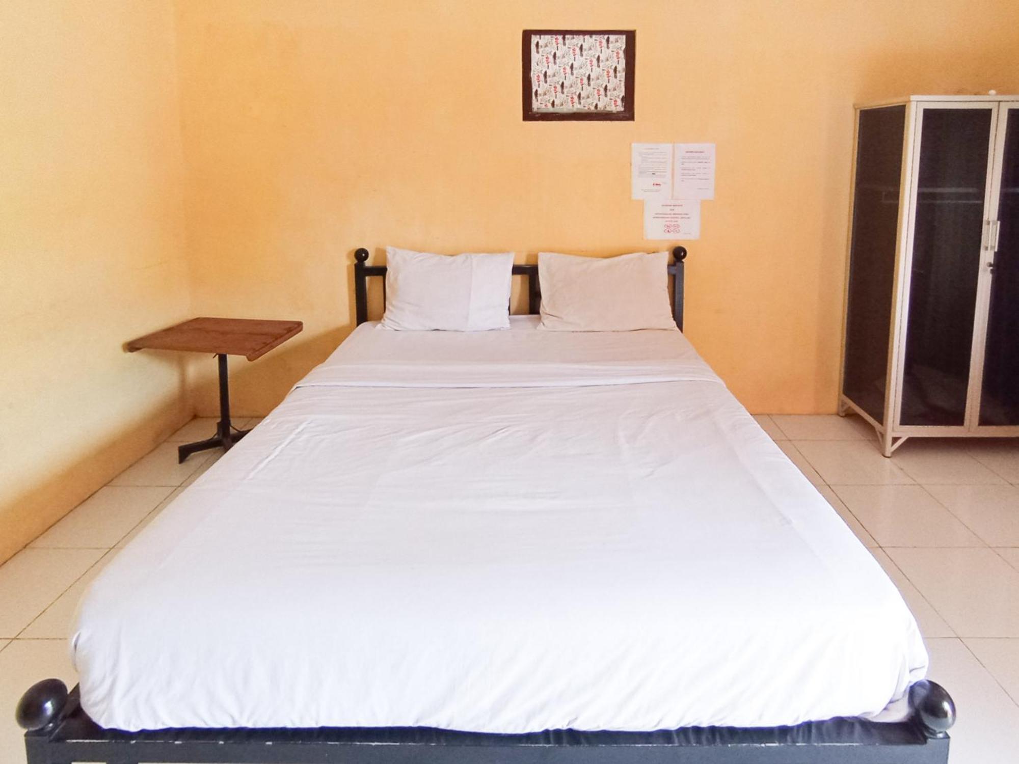 Reddoorz At El Shaday Homestay Banyuwangi Banyuwangi  Esterno foto