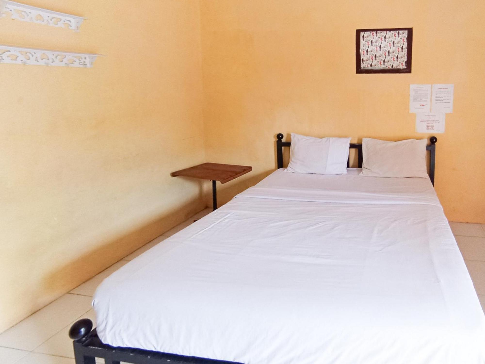 Reddoorz At El Shaday Homestay Banyuwangi Banyuwangi  Esterno foto