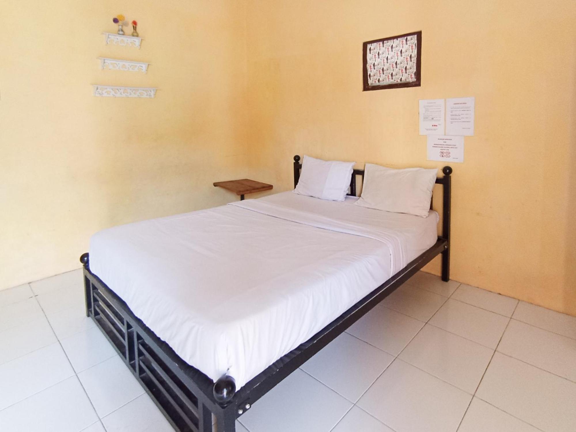 Reddoorz At El Shaday Homestay Banyuwangi Banyuwangi  Esterno foto