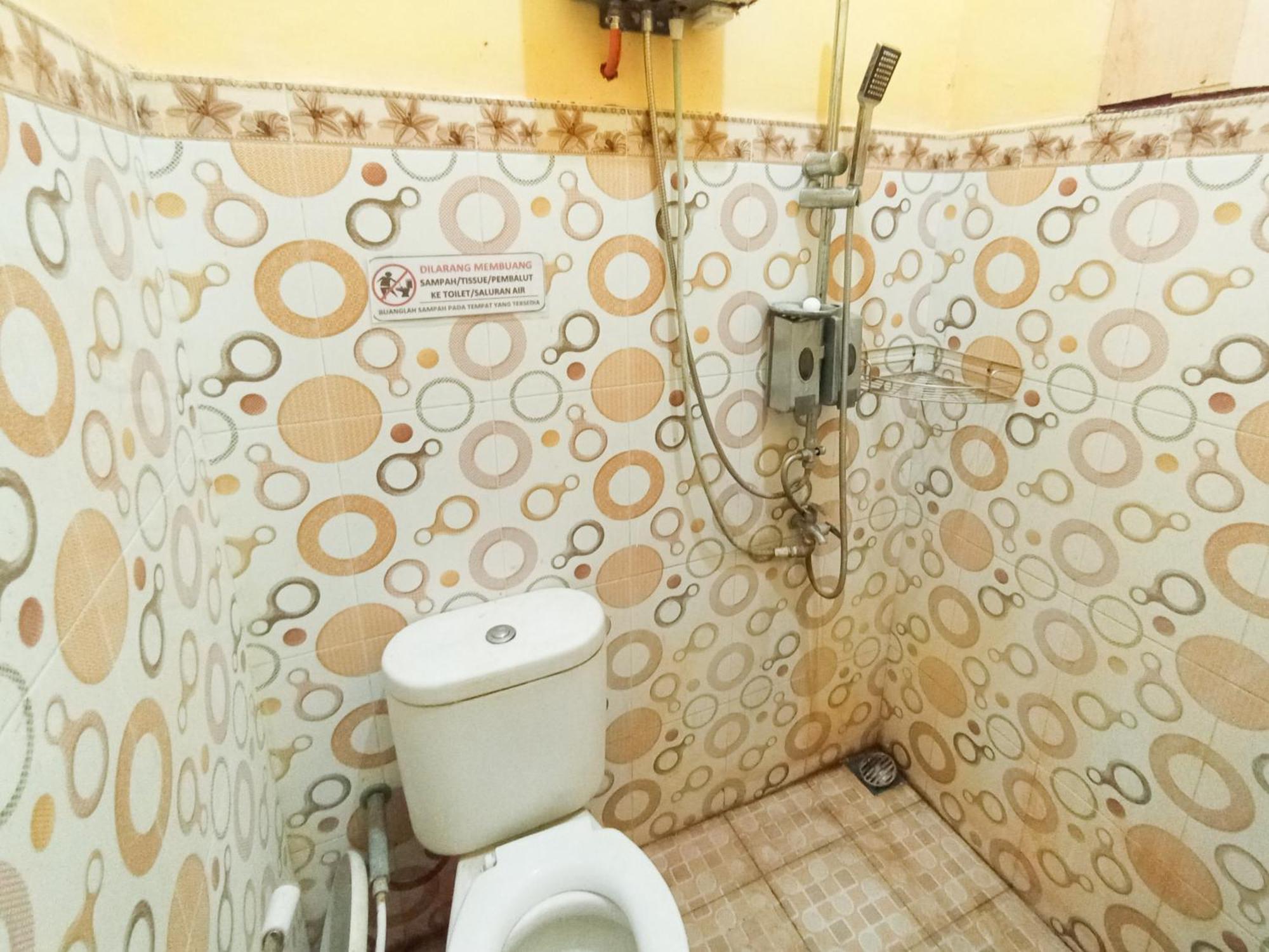 Reddoorz At El Shaday Homestay Banyuwangi Banyuwangi  Esterno foto
