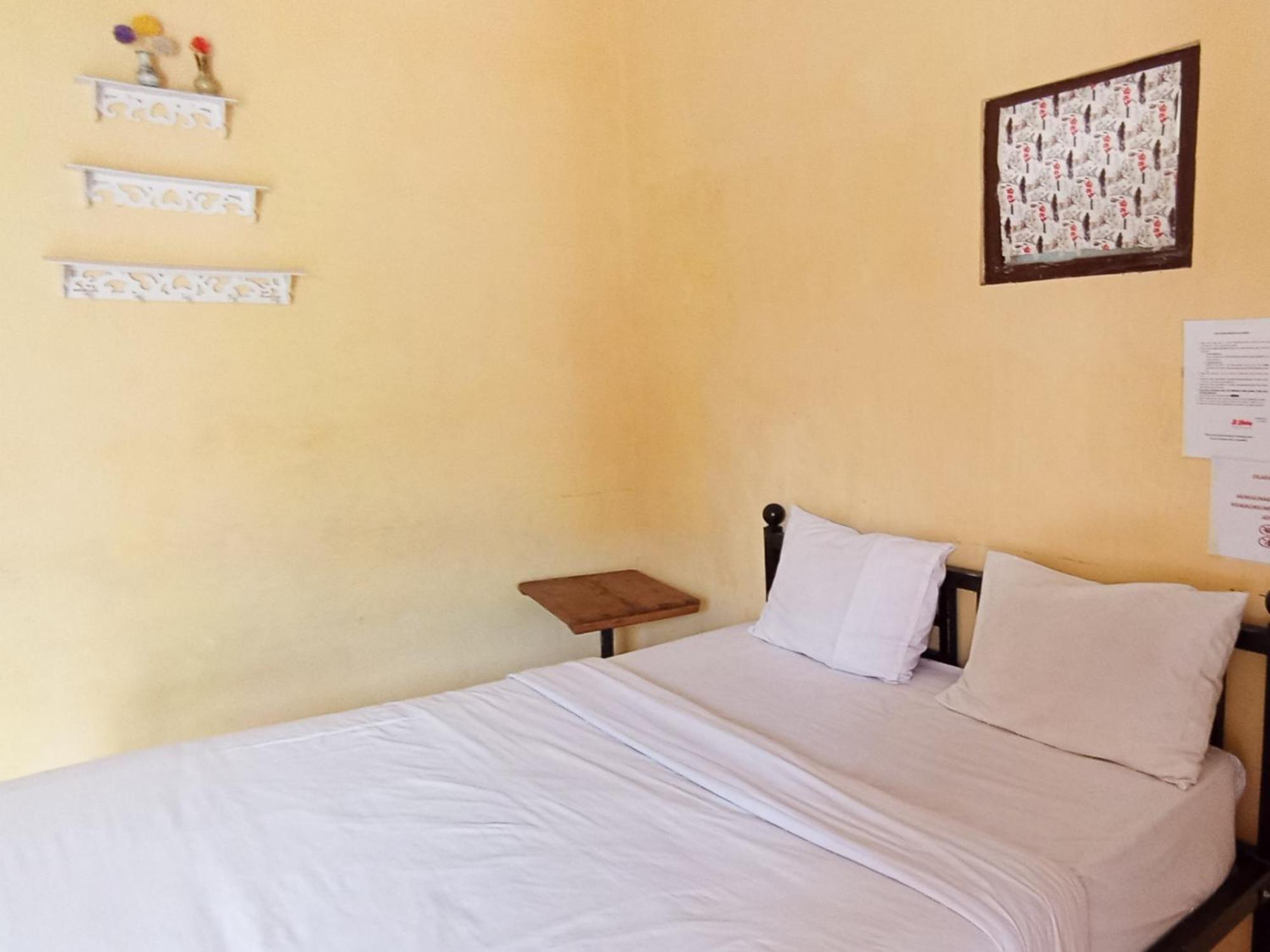 Reddoorz At El Shaday Homestay Banyuwangi Banyuwangi  Esterno foto